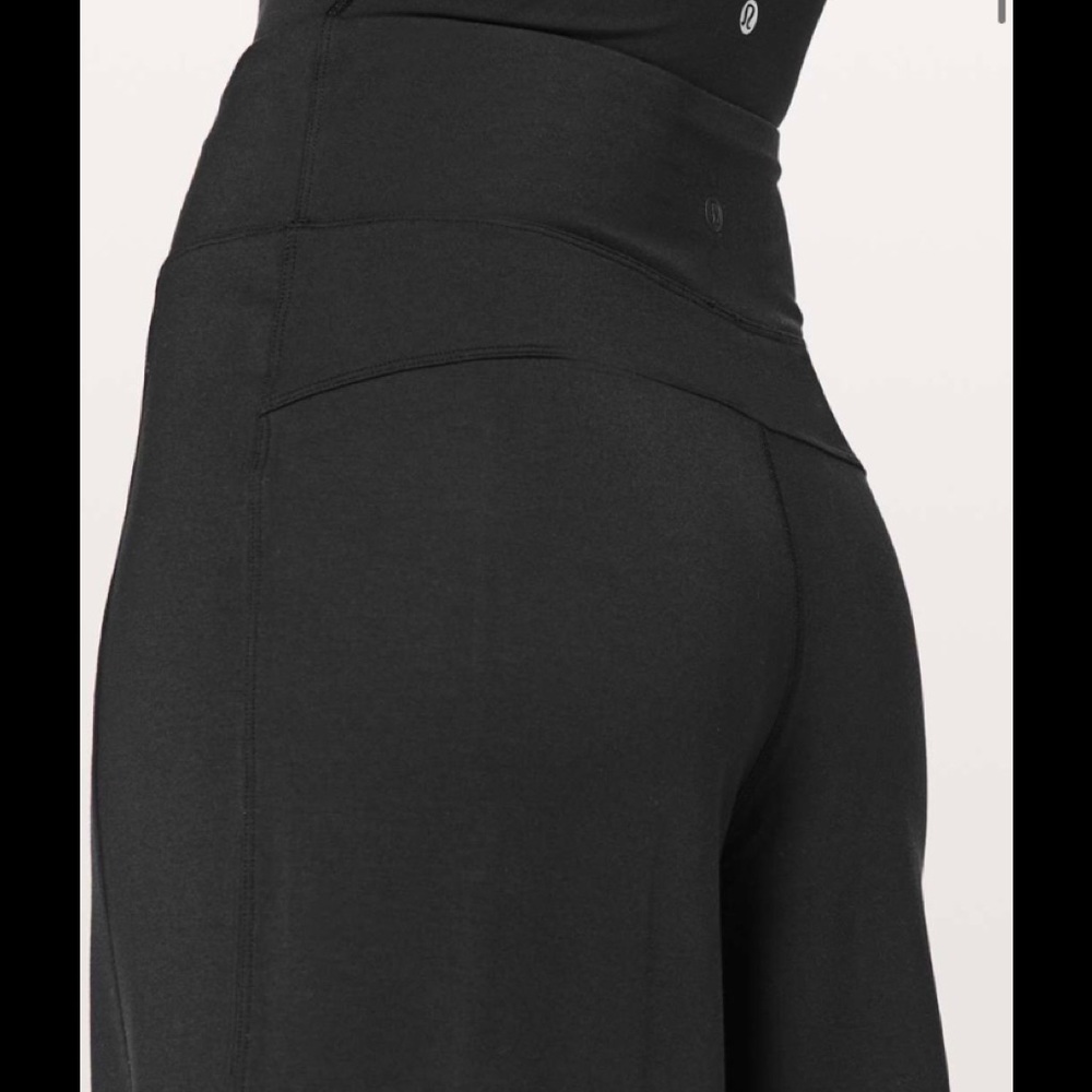 Lululemon Blissed Out Culottes size 8